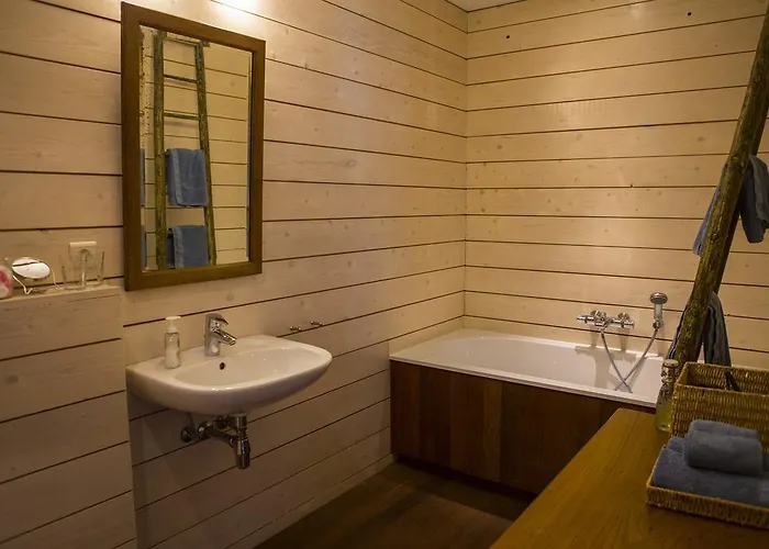 Chez Tante Alice Bed & Breakfast 3*